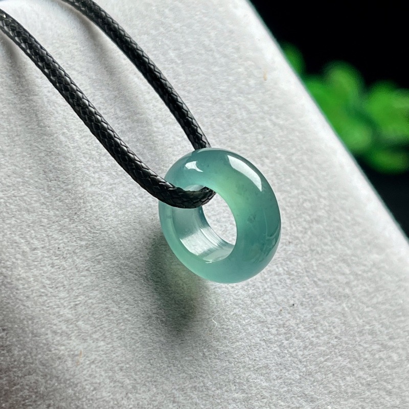 Natural Emerald Blue Water Luc - đánh giá và giá Necklaces